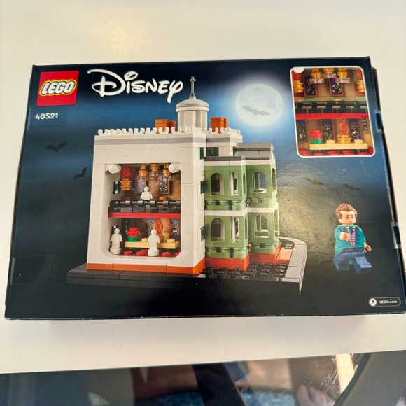 NWT. Disney Lego Haunted Mansion Lego set. For Fans of Disney’s haunted mansion - Picture 10 of 13